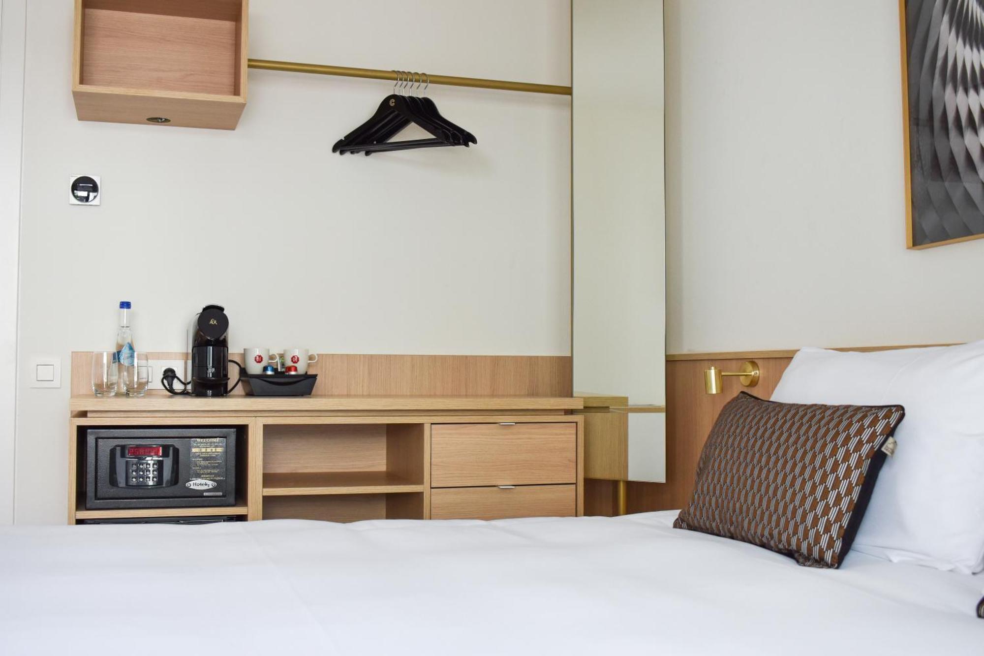 C-Hotels Continental De Panne Bagian luar foto